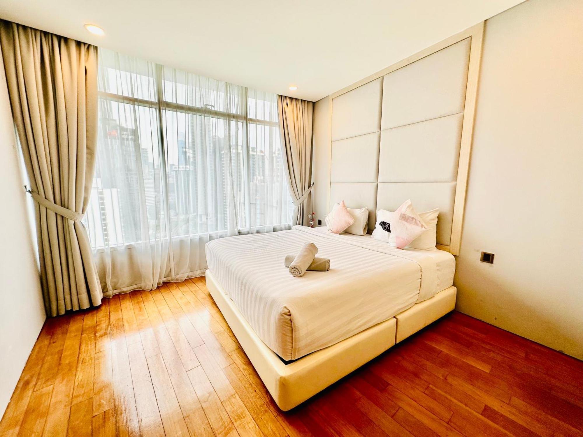 Vortex Apartment *